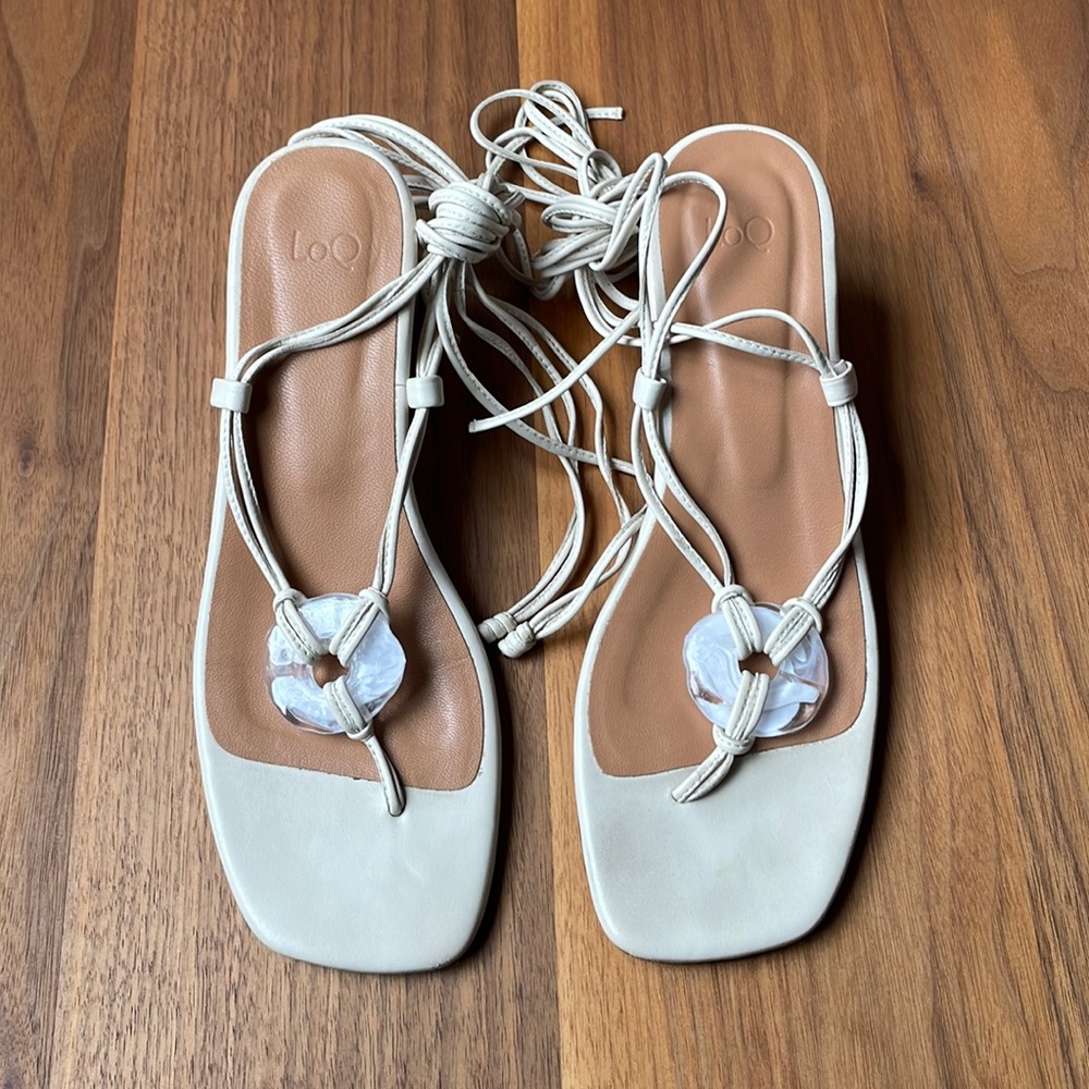LOQ off white heeled sandals size 39